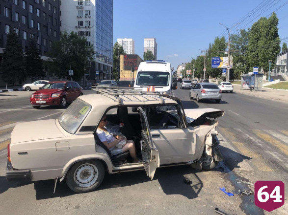На Чернышевского в ДТП с «Жигулями» травмировался мужчина