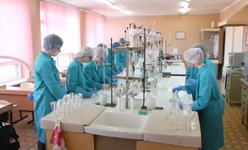 Саратовские студенты начинают зарабатывать с третьего курса