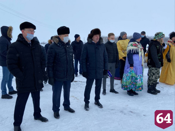 Саратовский губернатор отметил старый Новый год на мельнице 