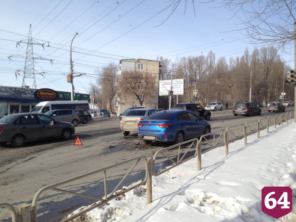 ДТП на Танкистов стало причиной большой пробки