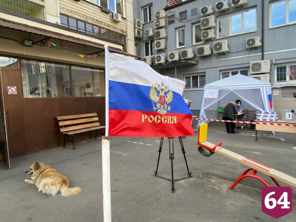 Жители улицы Московской смогли проголосовать по поправкам во дворе дома