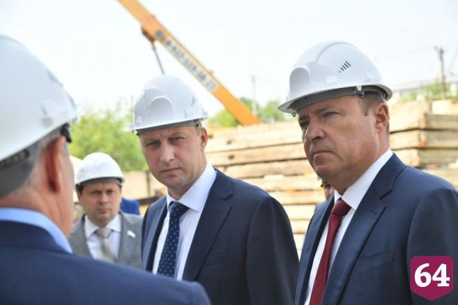 Полпред оценил масштаб работ на заводе в Саратове 