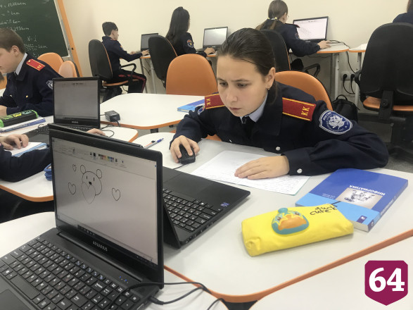 В лицее под Саратовом проводят уроки труда и играют в шахматы