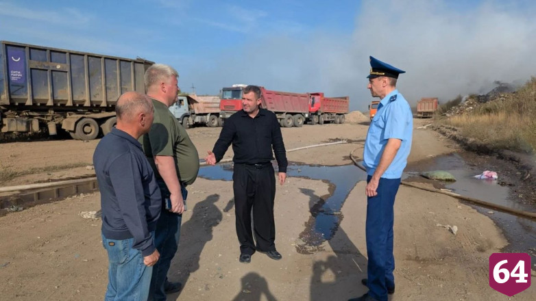 Процесс ликвидации пожара на свалке в Саратовской области ускорился