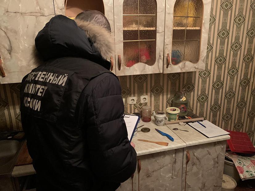 В многоэтажке на Блинова зарезали мужчину