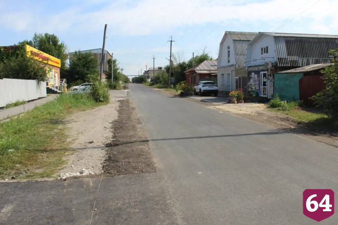 В саратовском райцентре приводят в порядок дороги частного сектора 