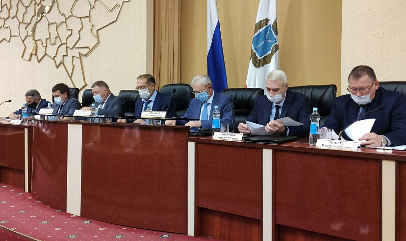 Вице-губернатор извинился перед дольщиками за срыв сроков