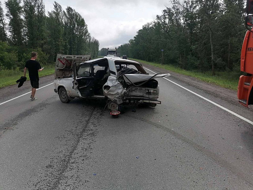 Двое взрослых и ребенок травмировались в ДТП под Саратовом