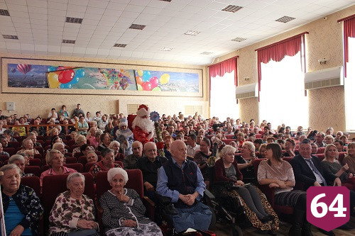 В Энгельсском доме-интернате проходит декада праздничных новогодних мероприятий