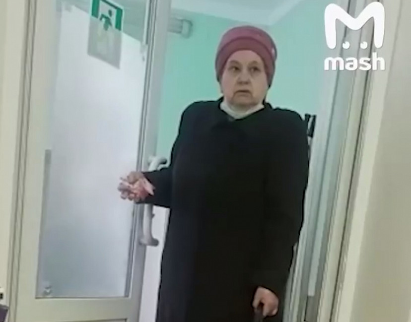 Женщина обматерила персонал саратовской больницы