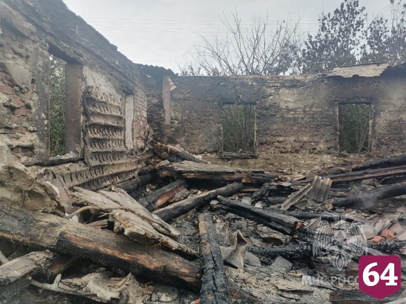 Два человека погибли на пожаре под Саратовом