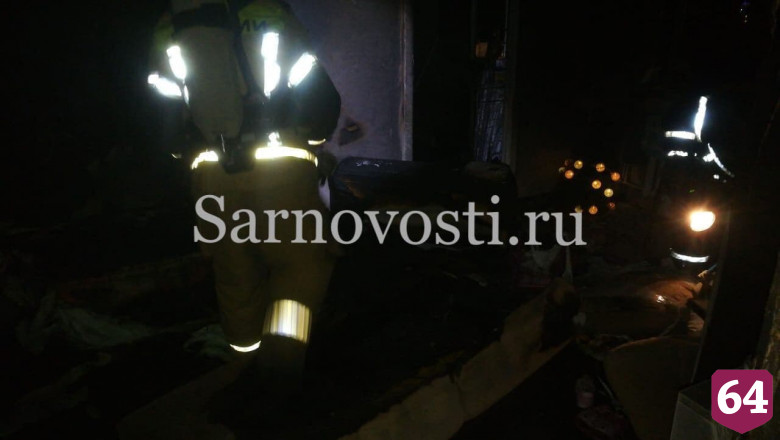 Под Саратовом загорелась квартира с двумя детьми