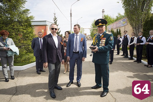 Интернат в Энгельсе отметил День Победы 