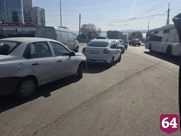В Саратове искали нарушителей среди таксистов 