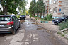 Горожанка рассказала о шагающих по забору в школу детях