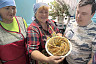 Жительниц Саратовской области научили по социальной технологии печь шарлотку