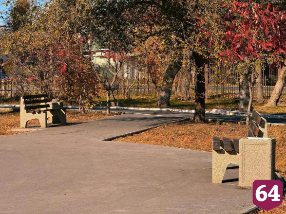 Городской стадион в Энгельсе украсила скульптура гимнастки