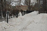 Подрядчика обяжут восстановить сломанный «Бобкэтом» забор школы