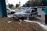 В Саратове иномарка перелетела через тротуар и врезалась в бордюр