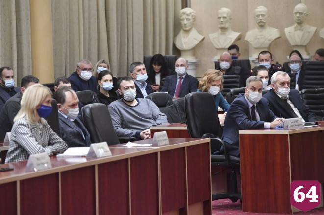 Губернатор более 3 часов обсуждал с бизнесом меры поддержки 