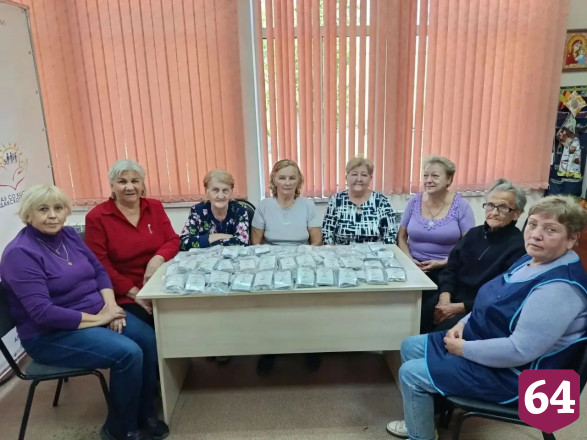 Саратовские женщины подготовили бойцам 220 порций сухих супов по семейным рецептам