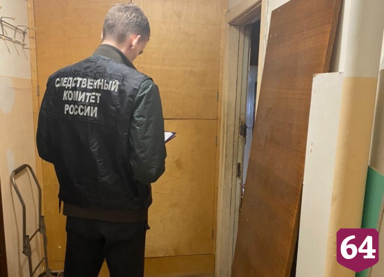 В Саратове дебошир ударил полицейского ножом в лицо