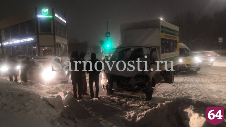 В ДТП с «Газелью» пострадали водитель и фельдшер скорой помощи