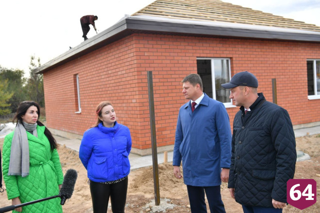 Под Саратовом для медиков и аграриев построили 17 новых домов