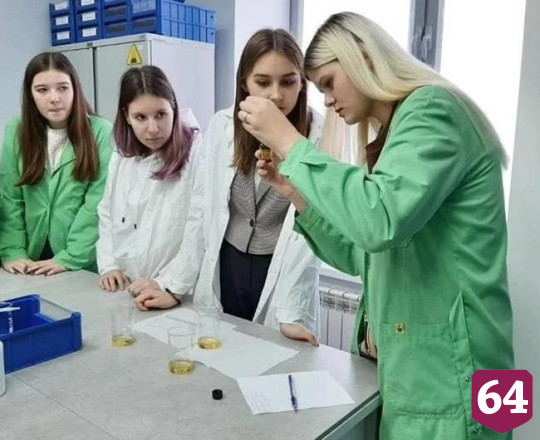 Энгельсские школьники изучают криминалистику и предпринимательство 