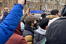В Саратове несовершеннолетние на митинг Навального вышли за еду