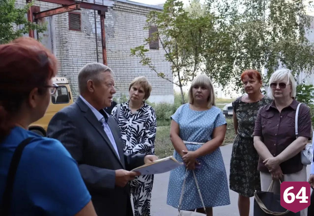Жители Заводского района готовы сами засыпать ямы песком после работ водоканала