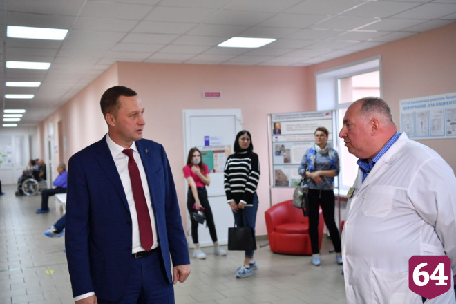Саратовцы пожаловались губернатору на нехватку врачей в больнице 