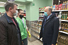 Саратовский губернатор проверил работу магазинов во время эпидемии коронавируса