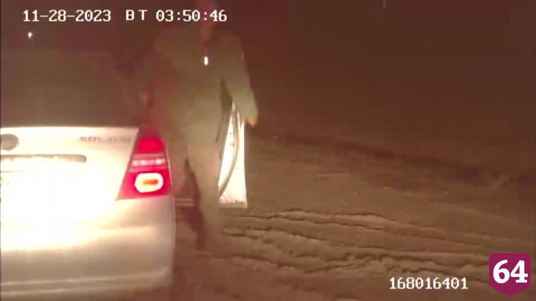 Пьяный водитель уходил от полицейской погони по мосту через Волгу