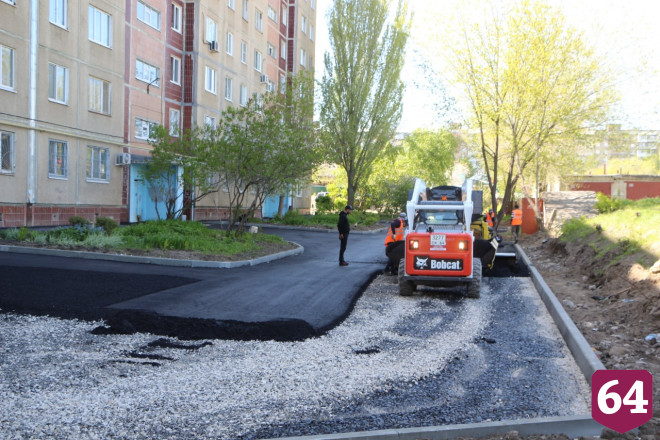 В Саратове дворы планируют отремонтировать раньше срока