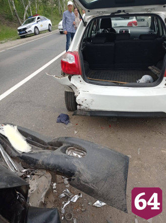 Два человека пострадали в ДТП с тремя иномарками в Саратове
