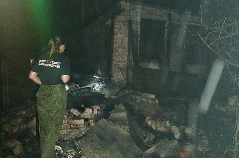 Под Саратовом на пепелище нашли останки дачника 