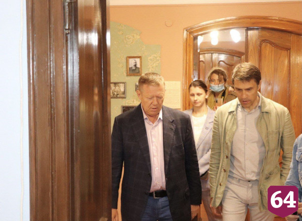 Депутату Госдумы стало стыдно за реставраторов краеведческого музея