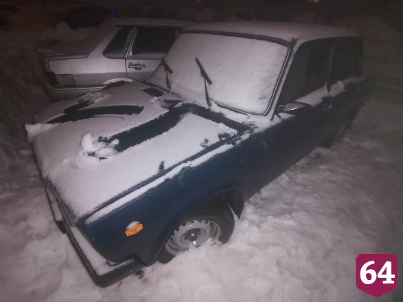 В Саратове подростков задержали за угон двух автомобилей