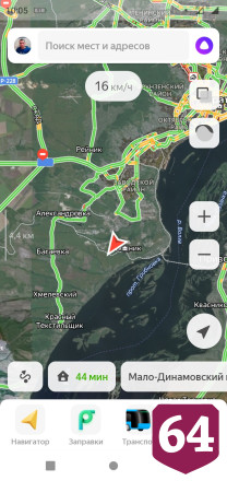 Саратовцы устроили незаконную свалку у дороги 