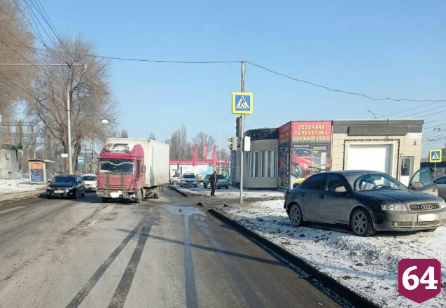 Автоледи пострадала в ДТП с фургоном на Орджоникидзе