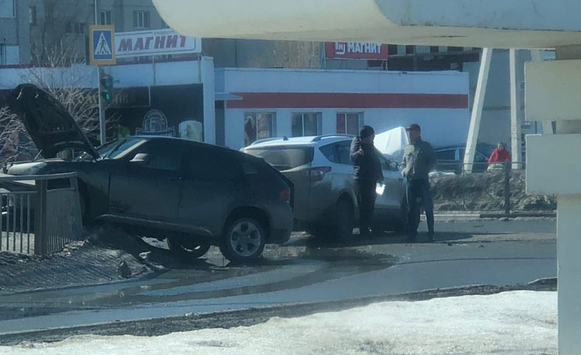 Автоледи на BMW разбилась в ДТП под Саратовом