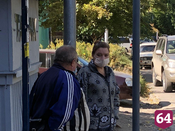 Жители Саратова ездят в общественном транспорте без масок