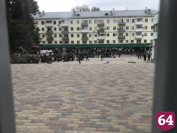 В Саратове мобилизованных провожали целыми семьями 