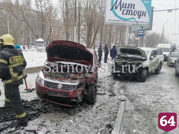 В массовом ДТП на 1-й Дачной пострадал водитель легковушки