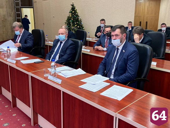 Губернатор потребовал не допускать ошибок при ремонте школ  