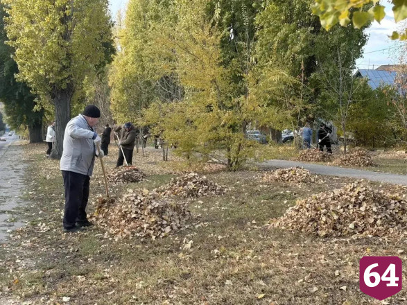В Саратове на субботник вышли около 50 тысяч жителей