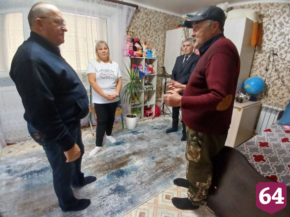 Саратовский депутат за месяц до Нового года стал Дедом Морозом 