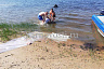 Водолазы вытащили из Волги тело мужчины в солнечных очках