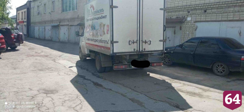 В Саратове грузовая «Газель» задавила пешехода